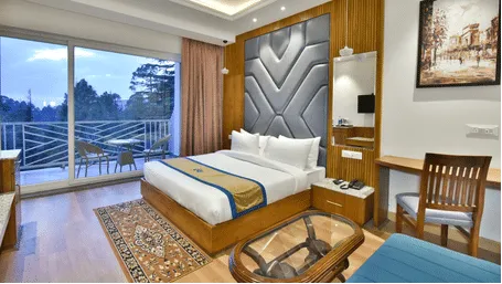 Luxury Suite With Balcony